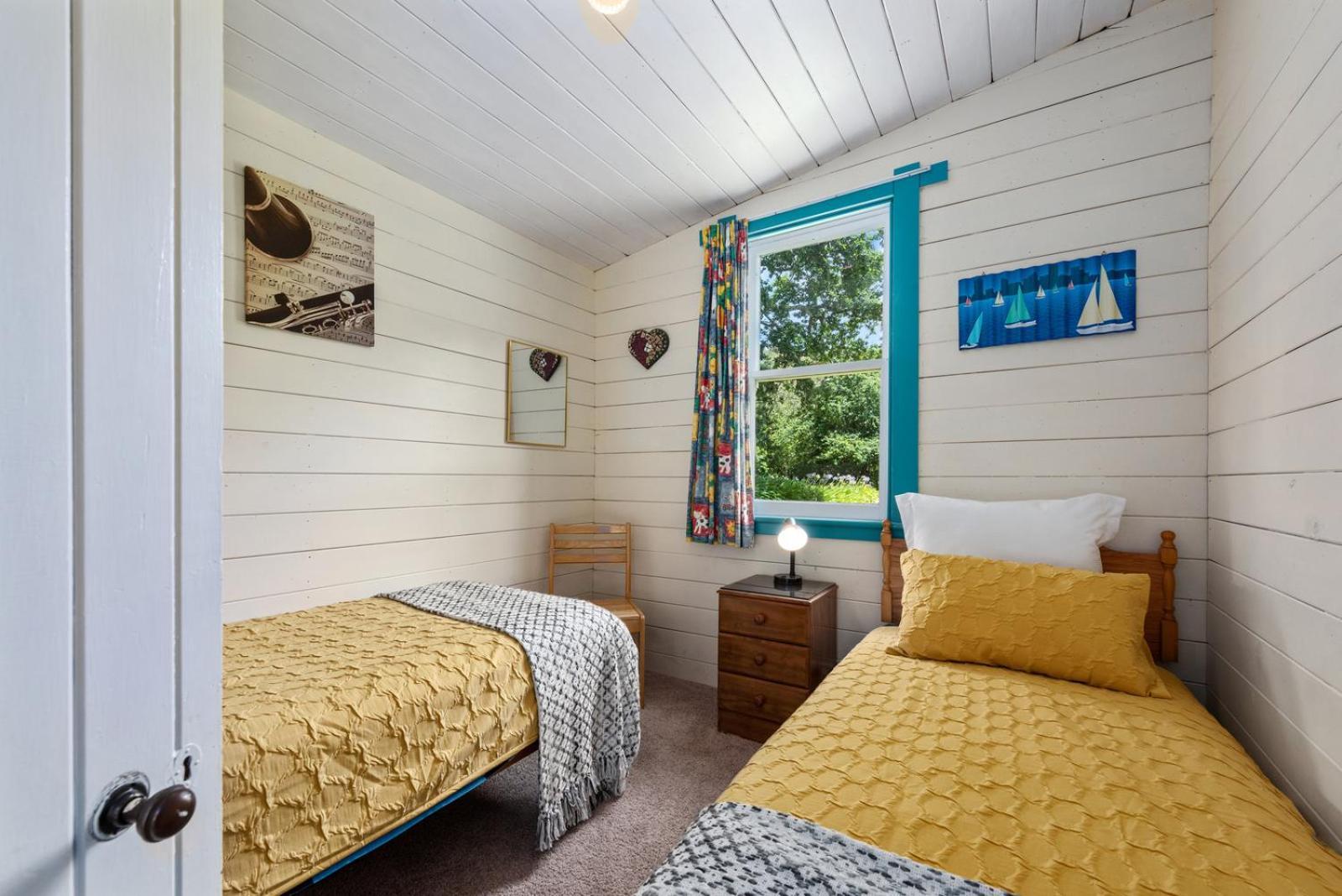 India House & Ica Whare In Whareama, Nr Riversdale Beach エクステリア 写真